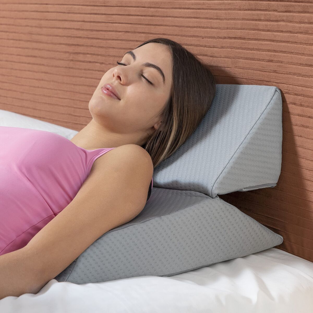 V2H8D7A53C05643B56AB73EF2B8E2D5A22AR7704302P2